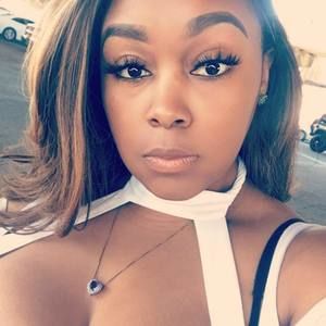 Meet your Posher, Regina